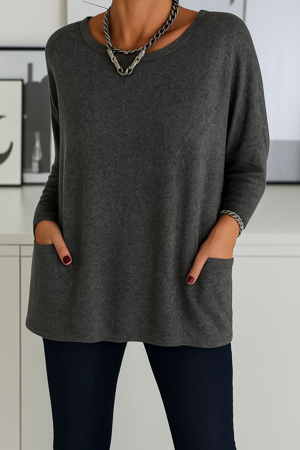 Sweter CLOHE oversize z miękkiej wełny, Made in Italy, na każdą porę roku, wygodny krój, rozmiary 38–60